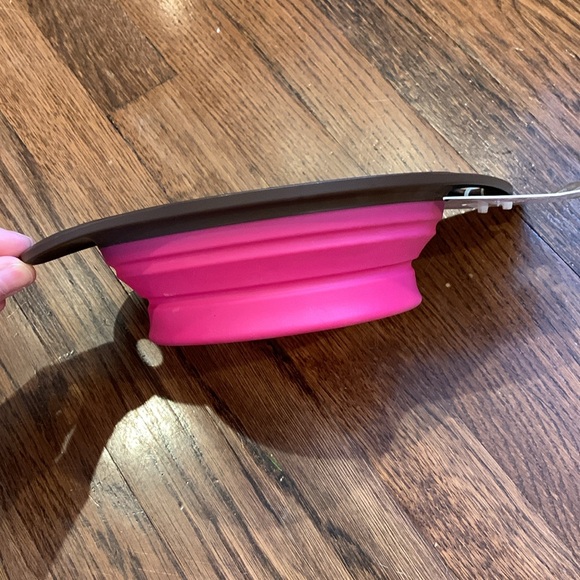 Collapsible Pet Bowl - Picture 3 of 4